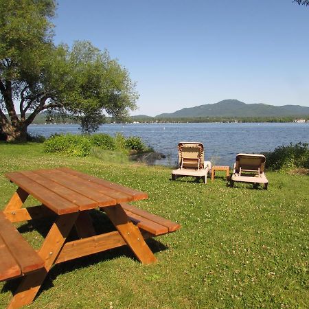 Superbe Condo Bord De L'Eau A Magog Eksteriør billede