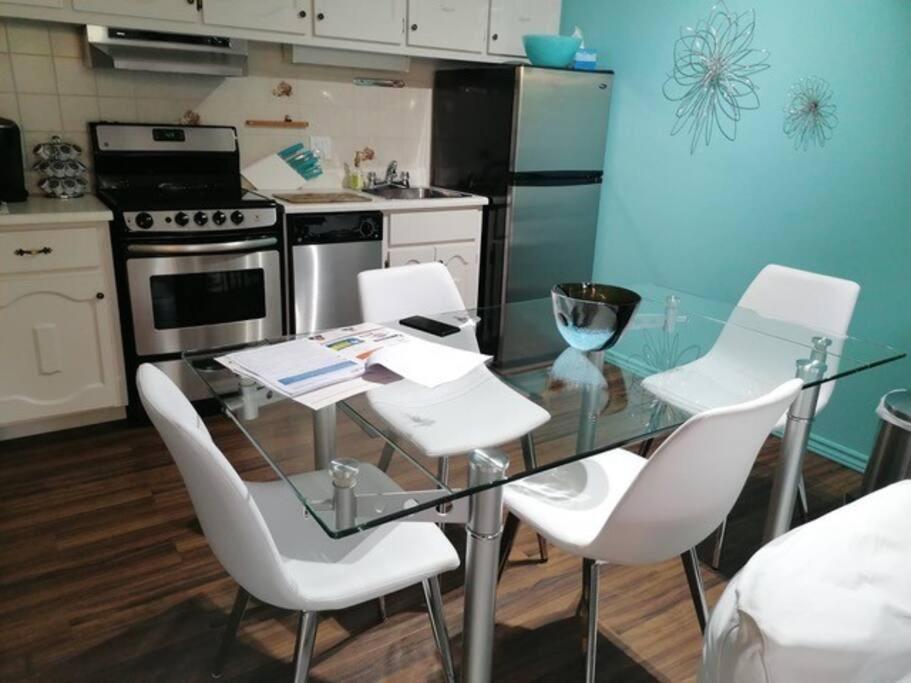 Superbe Condo Bord De L'Eau A Magog Eksteriør billede