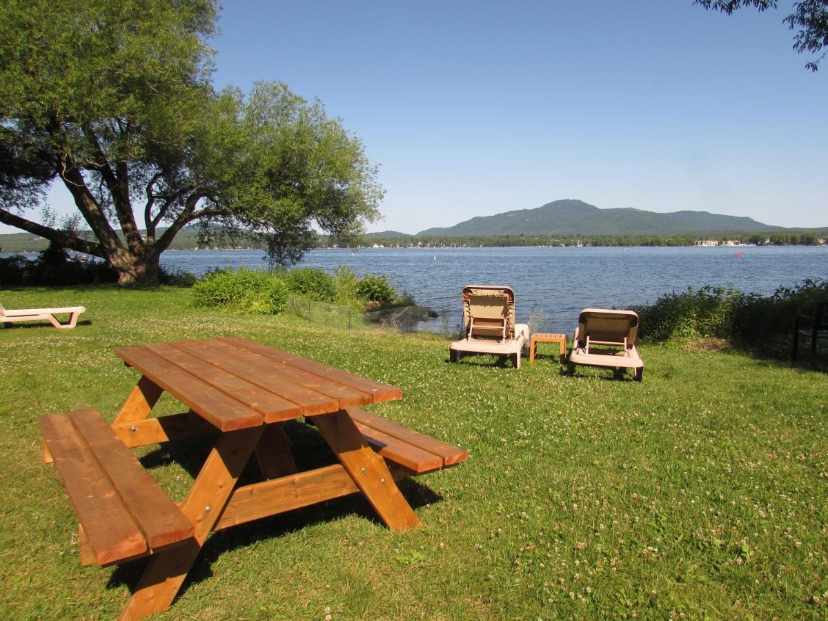 Superbe Condo Bord De L'Eau A Magog Eksteriør billede